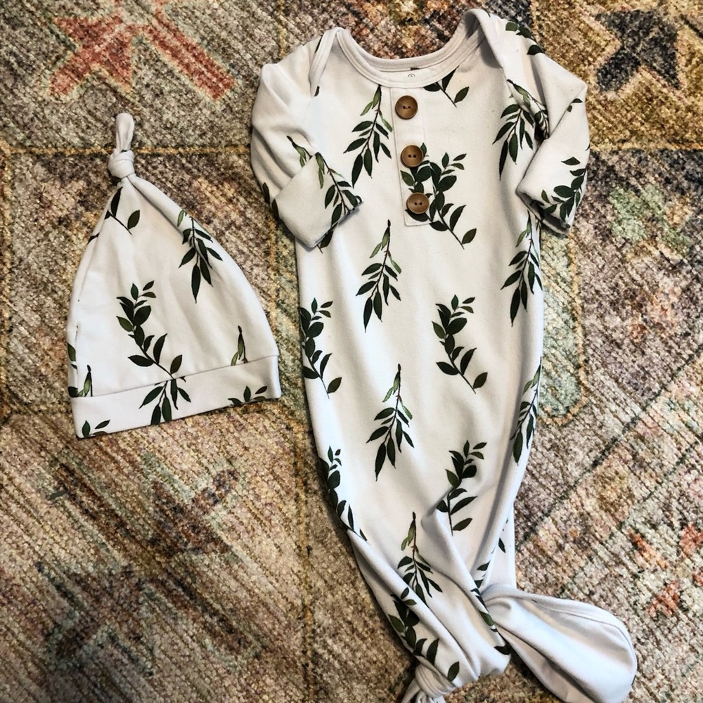 Caden Lane- knotted gown